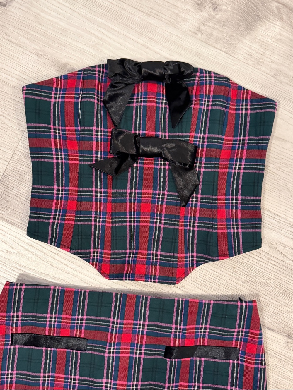 Plaid two piece set - Picture 4 of 4